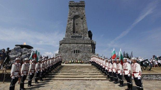 С поднасяне на венци и цветя на Паметника на свободата и възстановка на боевете за Орлово гнездо ще бъдат отбелязани 146 години от Шипченската епопея. 
Националното...