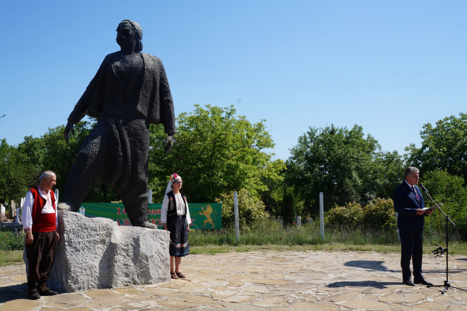 С поклонение и поднасяне на венци и цветя пред Паметника на Априлци в село Бояджик утре (17 май) ще бъде почетена 147-ата годишнина от Бояджишкия бунт...