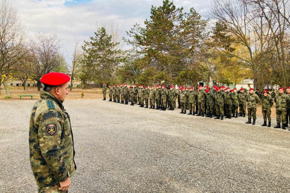 На 17 ноември на строевия плац на военно формирование 54100 Ямбол, личния състав на 20 самоходен артилерийски дивизион тържествено отбеляза празника на...