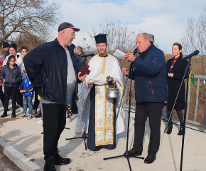 Англичанин, който живее от 5 години в Болярово, спаси тази година Светия кръст