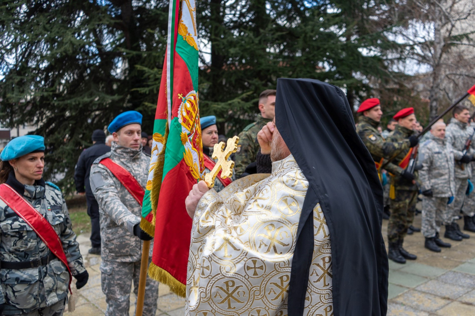 Във връзка с епидемиологичната обстановка в Република България на 6 януари 2020 година в град Ямбол големият християнски празник Св. Богоявление (Йордановден)...