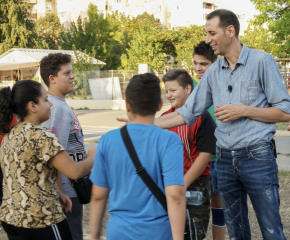 В Деня на българската община: Заплатата на кмета за талантите на Ямбол или в помощ на нуждаещите се деца и ученици!