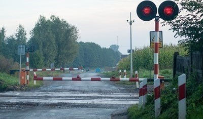 Жертвите след сблъсъка между лек автомобил и влак на жп прелеза в село Жельо войвода вече са две, съобщи БНТ.  Един човек загина на място при сблъсък между...