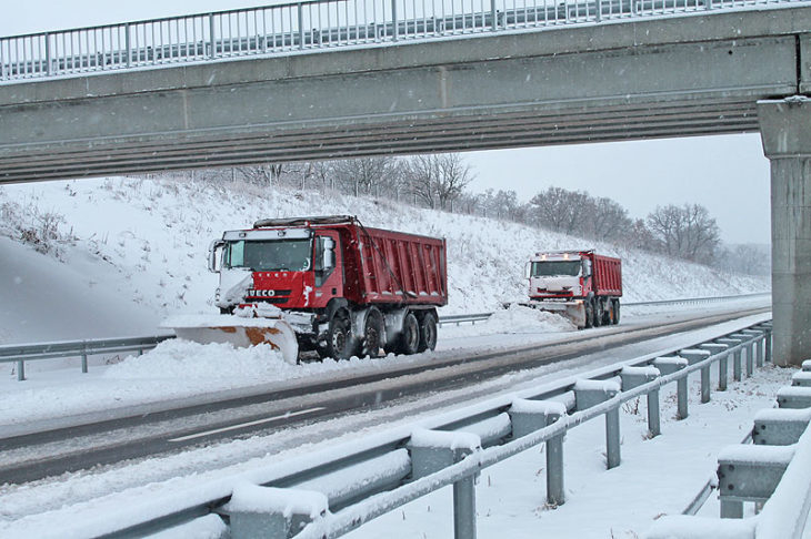 35 500 т сол са осигурени за обработка на настилките при влошаване на времето. В началото на октомври е извършена проверка във всички области за наличните...