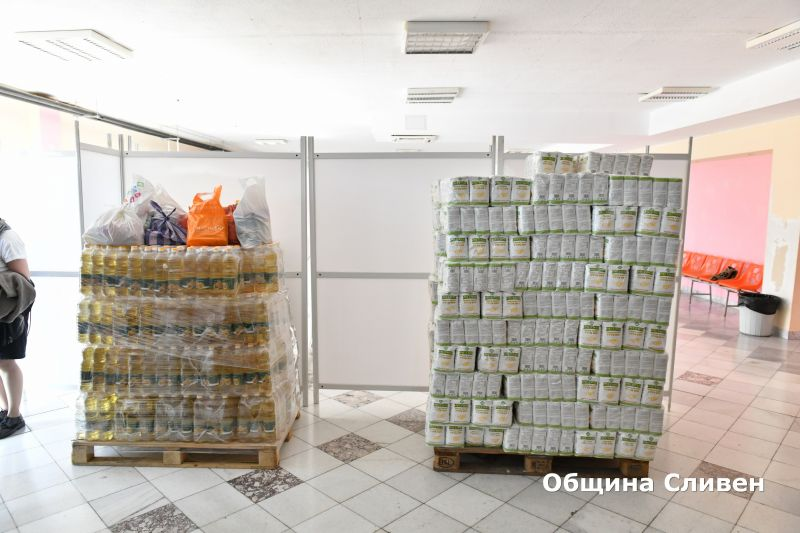 Увеличават се хората, нуждаещите се от продукти – първа необходимост, на територията на Сливен. Поради тази причина от общината апелират повече граждани...