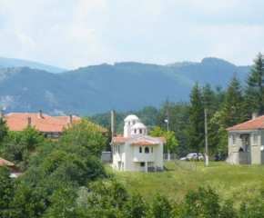 Литургия и водосвет за храмовия празник в село Градско