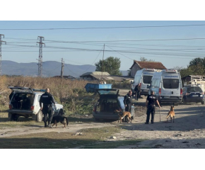 Мащабна полицейска операция в ромските махали в Казанлък