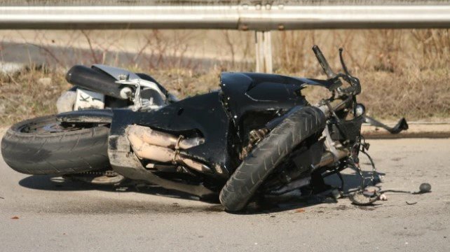 Днес към 12.00 часа, на ул. "Ормана" в Ямбол е възникнало пътнотранспортно произшествие с пострадал. Инцидента е между мотоциклет "Сузуки", управляван...