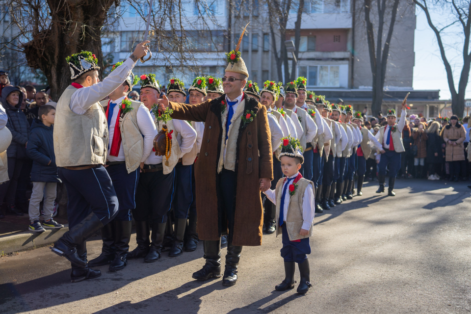 Община Ямбол започна подготовката за Фестивала „Ямболски коледарски буенек“ – празник на танцуващите коледари, който няма аналог в България. Уникалният...