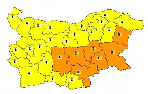 За петък, 31 юли, за цялата страна е отправено предупреждение за високи температури, като в 7 области на Югоизточна България кодът е оранжев и там се очакват...