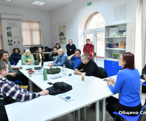 Открита е процедура за въвеждането на седем „споделени“ маршрута в Природен парк „Сините камъни“