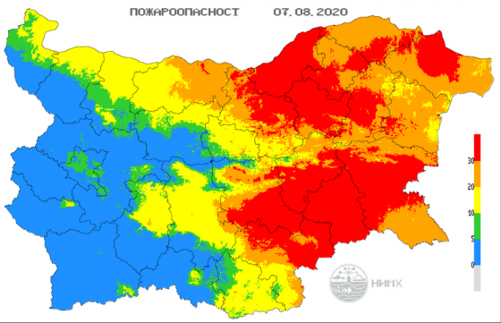За повишено внимание призовават огнеборците и горските служители. И днес, както и през почивните дни, индексът за пожароопасност е екстремален за областите...