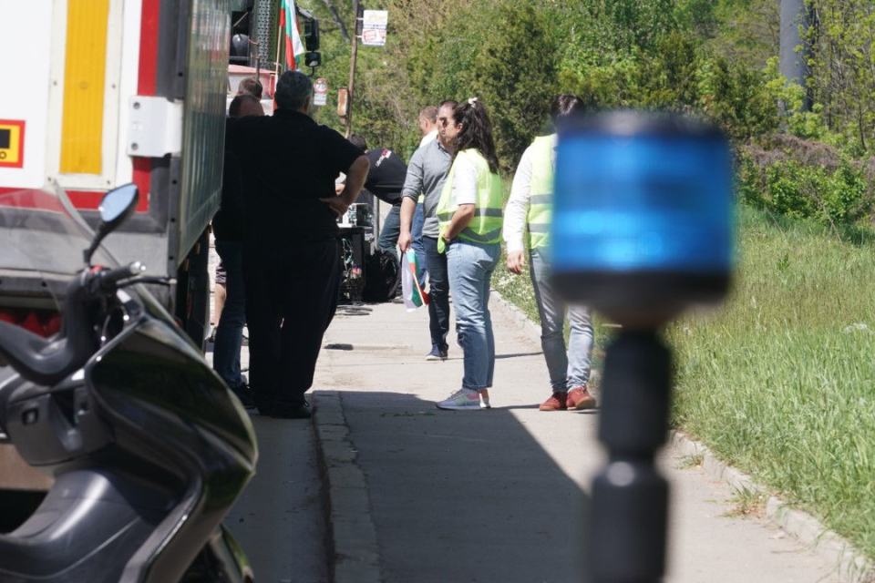 Координационният съвет, занимаващ се с организацията на протеста на превозвачите е решил днес протест в столицата да няма. Шофьори на ТИР-ове и автобуси,...