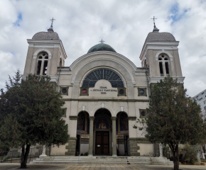 Пряко предаване на светата Литургия на Въведение Богородично