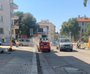 Ремонтните дейности на улици в Ямбол продължават