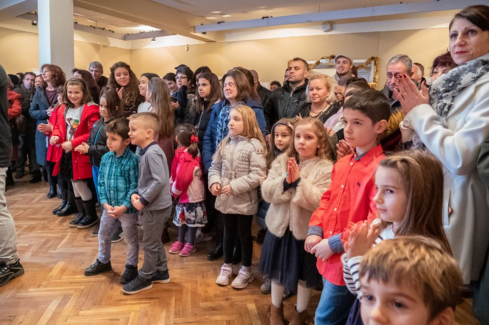 На 6 декември, в Художествена галерия “Жорж Папазов” Ямбол тържествено бяха наградени победителите в конкурса за детска рисунка “Коледа”. Дадено бе и началото...