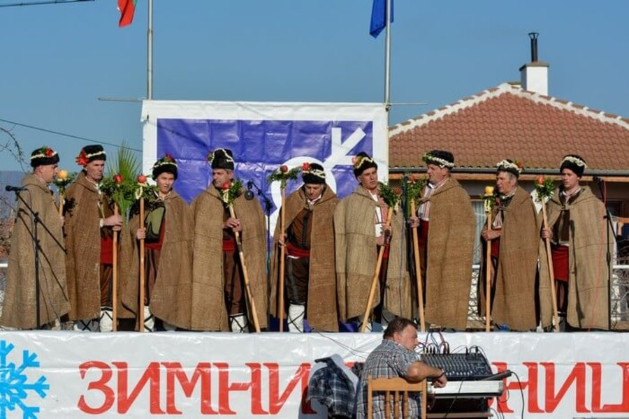 Съборът "Зимни празници" в сливенското село Мечкарево ще се състои след двегодишно прекъсване от 10 часа на 26 декември, съобщиха организаторите от община...