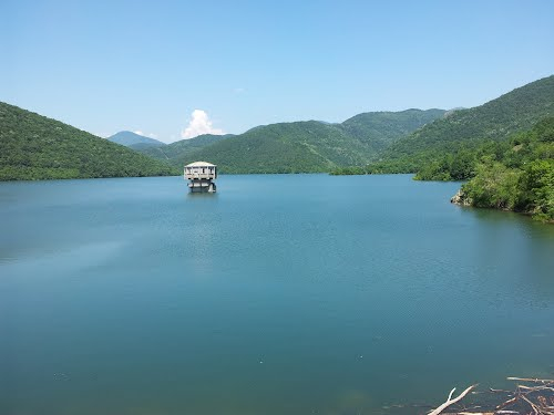 Водата в язовир „Асеновец“ е достатъчна за водоснабдяването на Сливен, завяват от ВиК - Сливен.
Полезният обем на язовира е 28 млн . куб. м. вода, като...