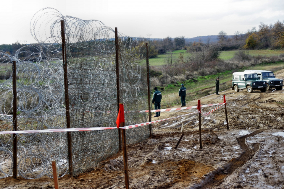 Министерството на отбраната е изпратило военнослужещи на границата с Турция. Те ще помагат работата на „Гранична полиция“, съобщи БНР.
Служебният министър...