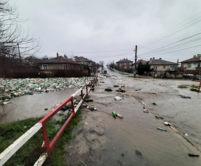 Все още има селища в бедствено положение след пороите